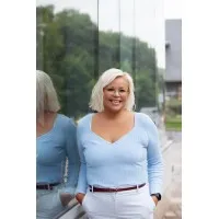 Naomi Sayers, Lawyer & Notary Public