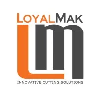 LOYAL MAKINA 