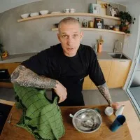 Andy Cooks